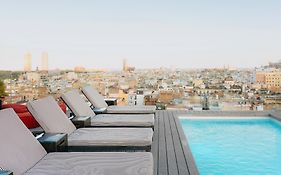 Yurbban Trafalgar Hotel